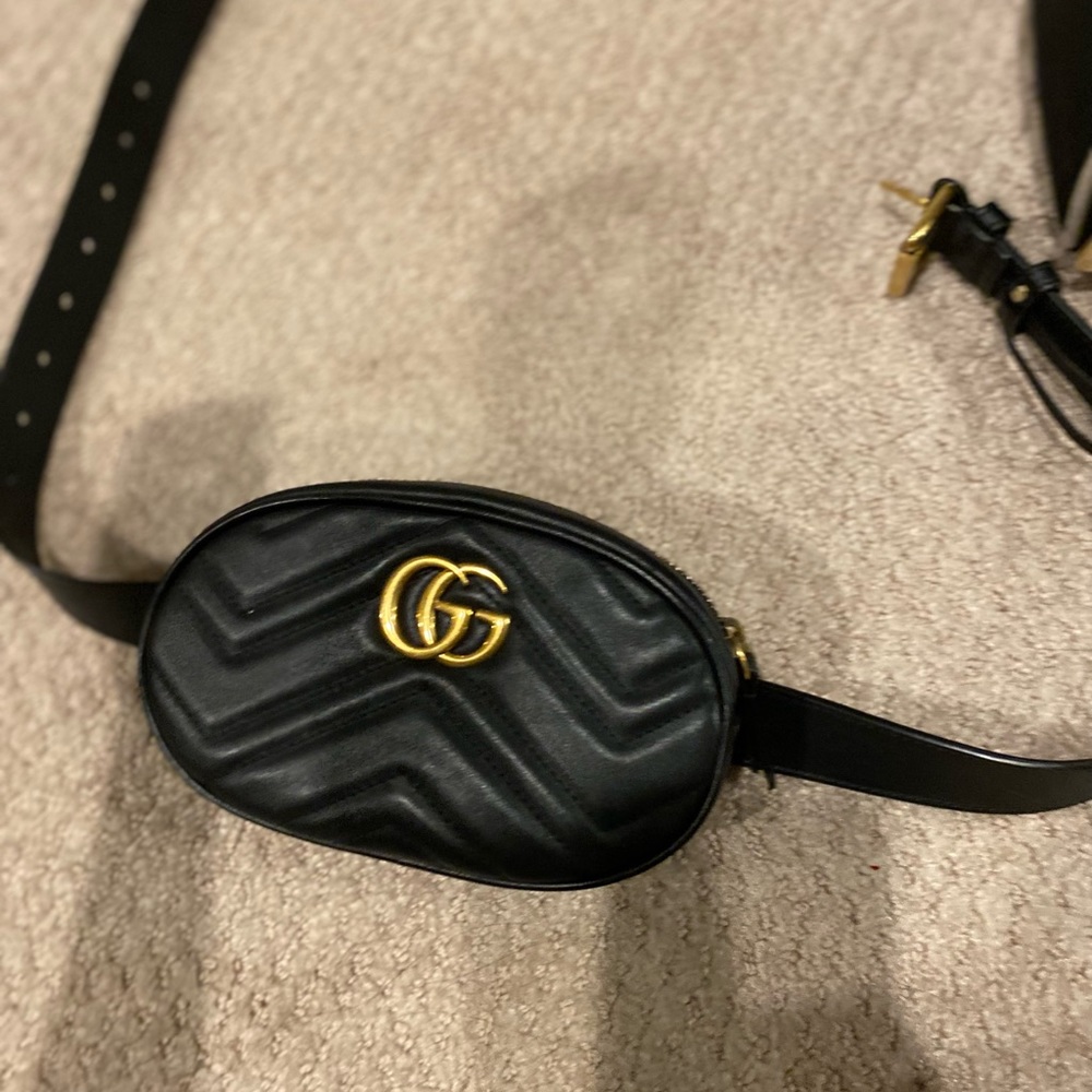 GUCCI
Calfskin Matelasse GG Marmont Belt Bag